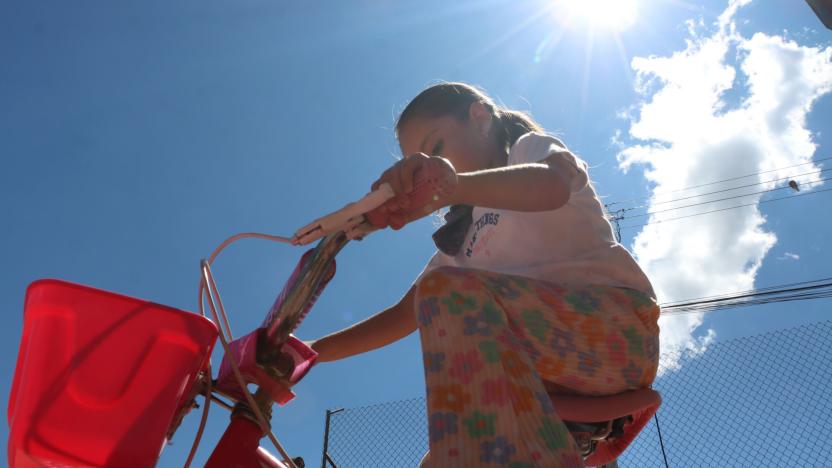 Altas temperaturas y radiación solar extrema se mantendrán en el Litoral hasta el 20 de abril  